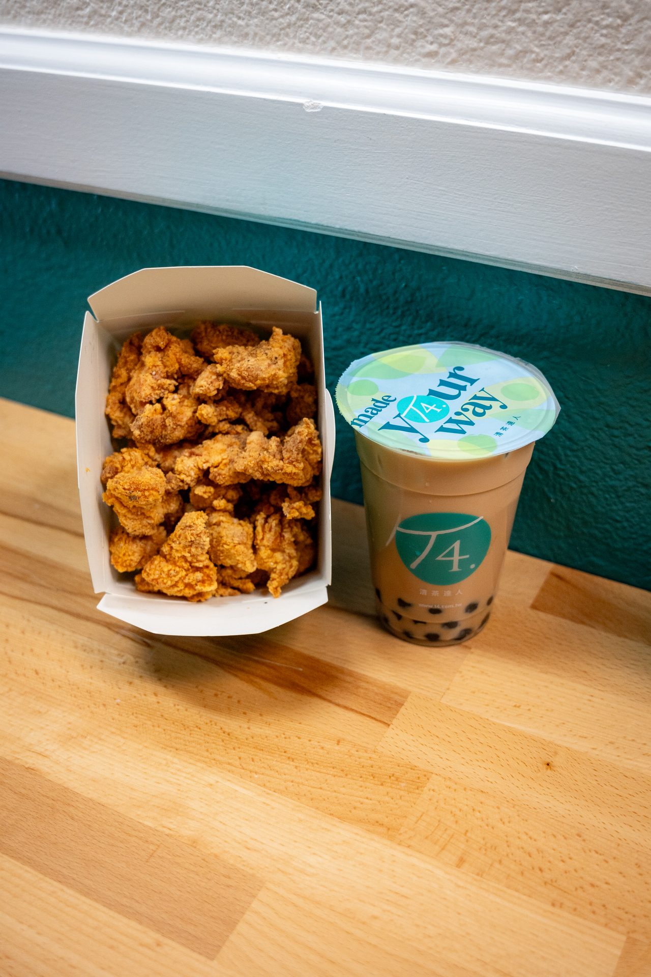 T4 Folsom popcorn chicken and milk tea combo
