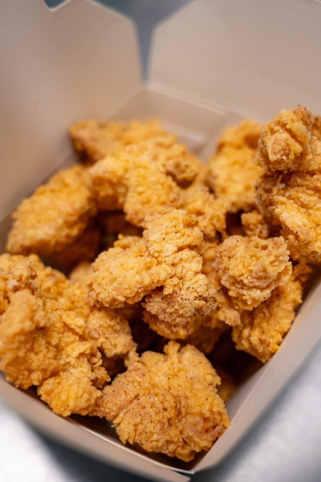 T4 Folsom crispy popcorn chicken